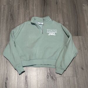 𝖯𝖱𝖨𝖬𝖠𝖱𝖪:  Women’s Cropped Zip-Up Sweater